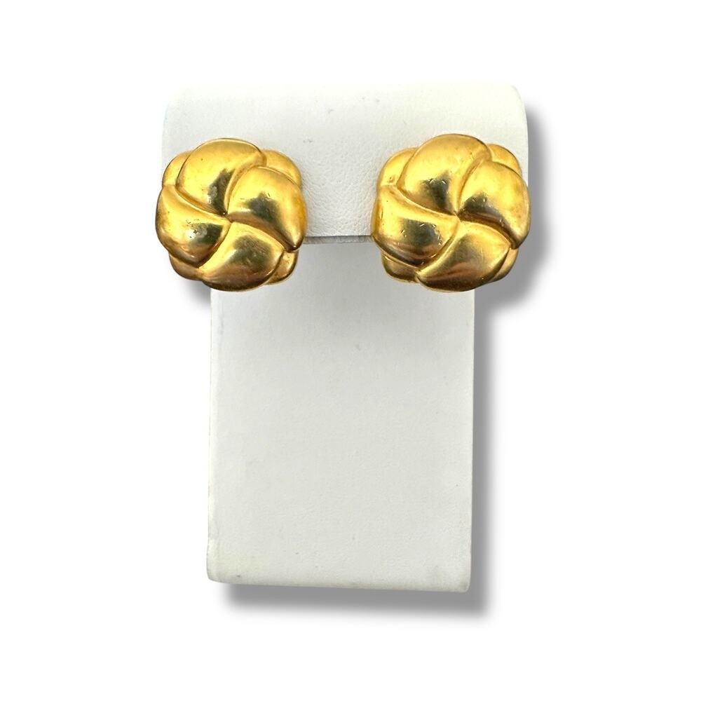 Vintage Matte Gold Square Shape Woven Braided Design Pierced Earrings 80’s Glam